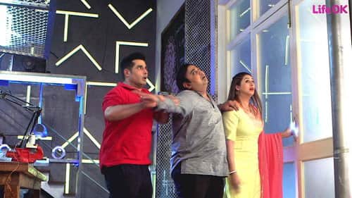 Shaan's Family Get 'Shocked'!