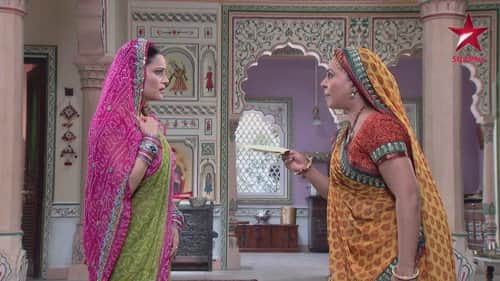 Bhabho is shocked to see the card