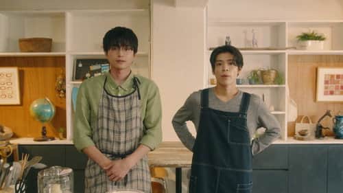 Single dads with complicated pasts living together!?