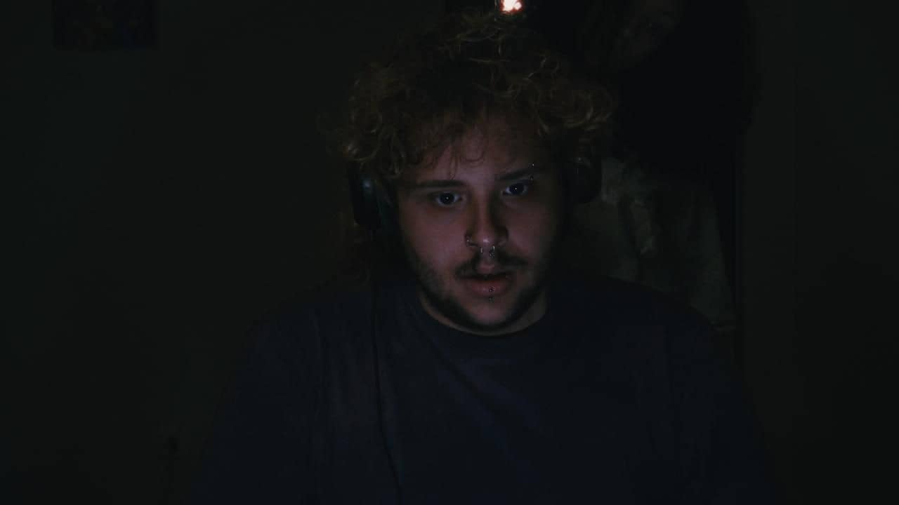 meu nome é saracael tenho 14 anos (teria se tivesse viva) backdrop