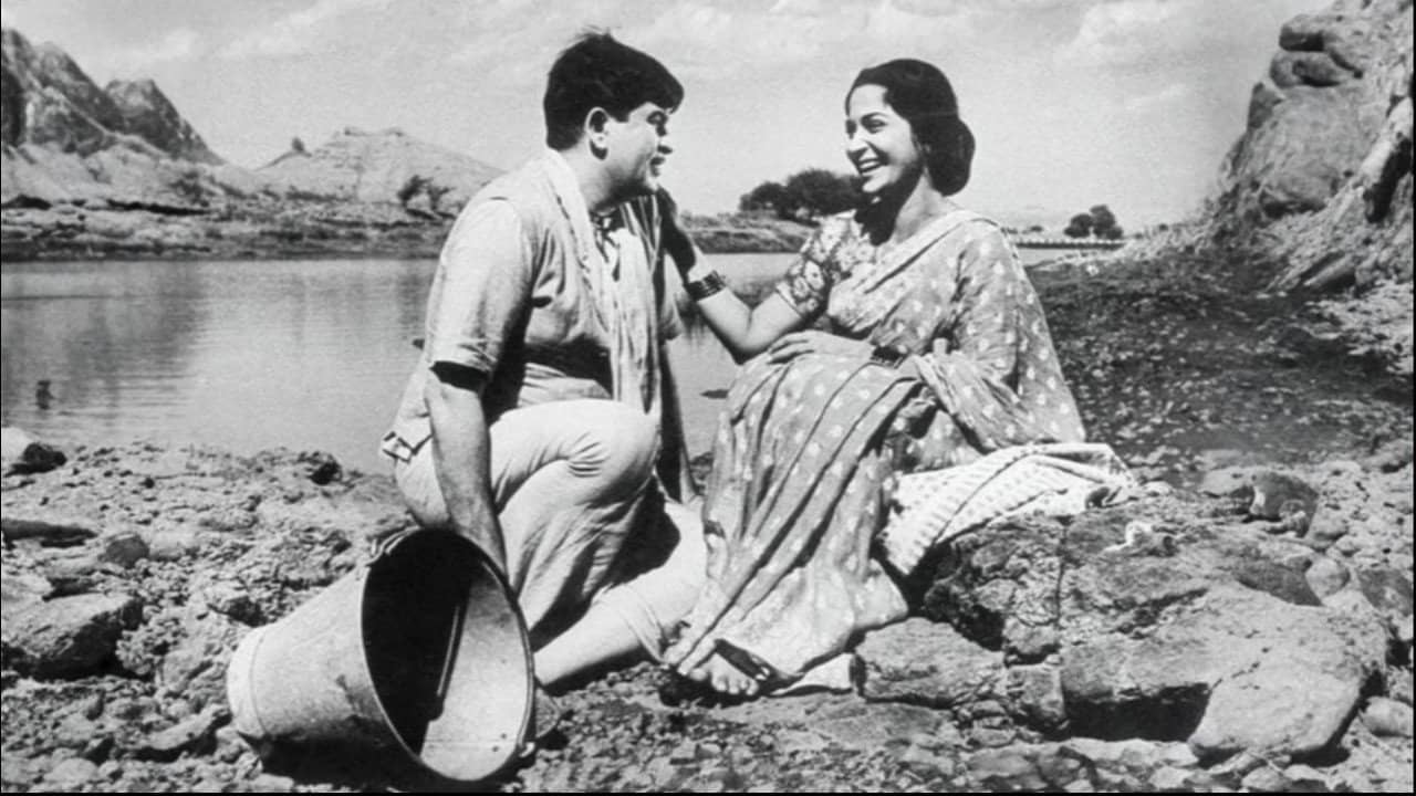 Teesri Kasam backdrop