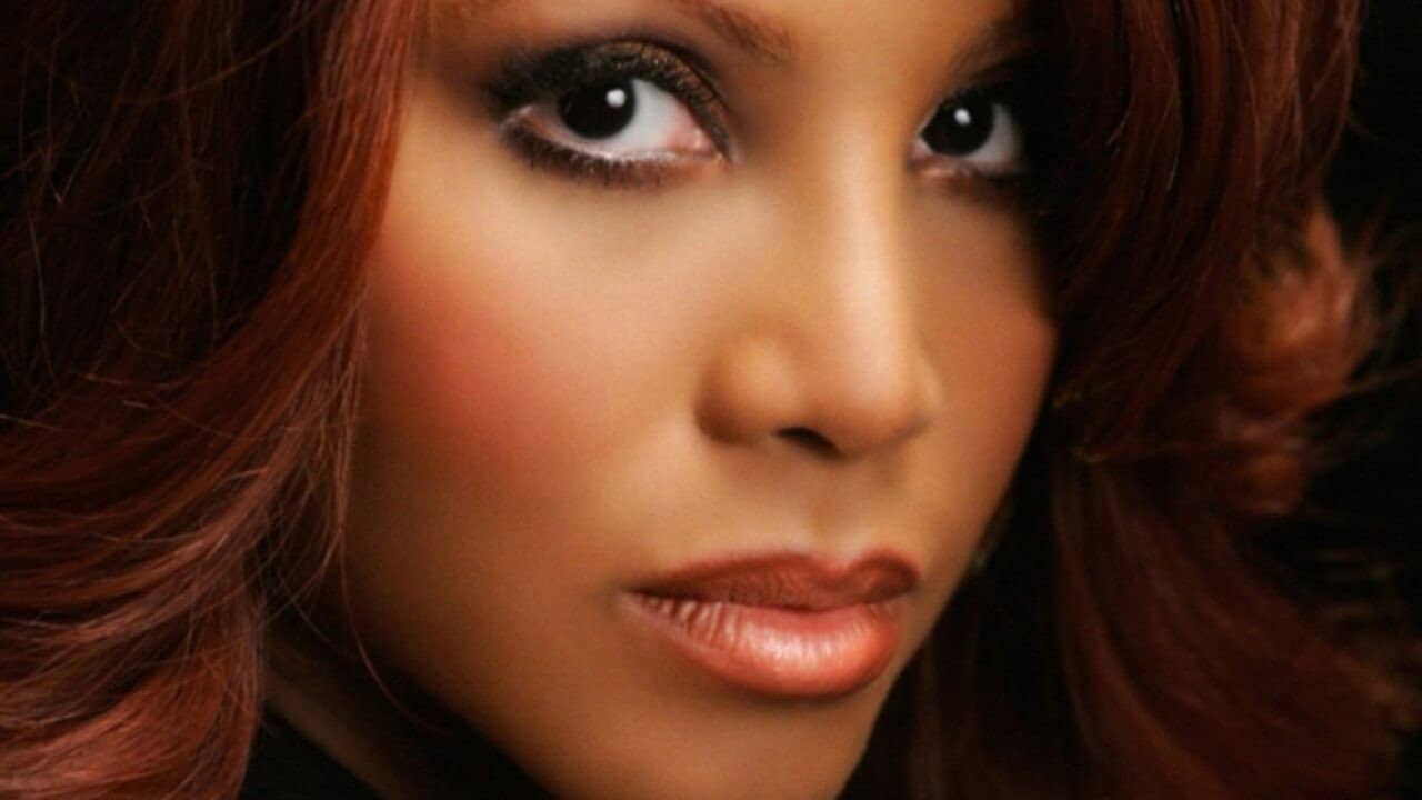 Toni Braxton - From Toni with Love... The Video Collection backdrop