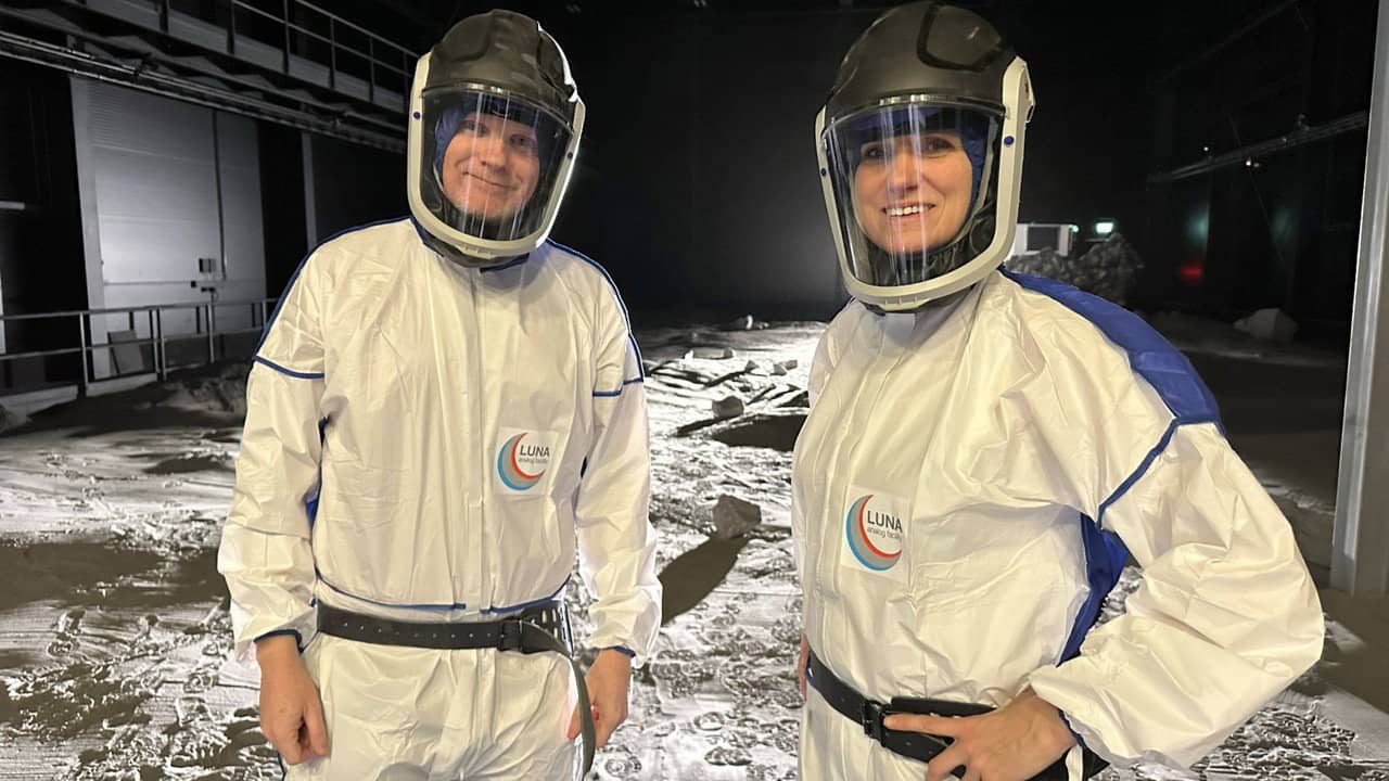 Focus: Mens op de maan backdrop