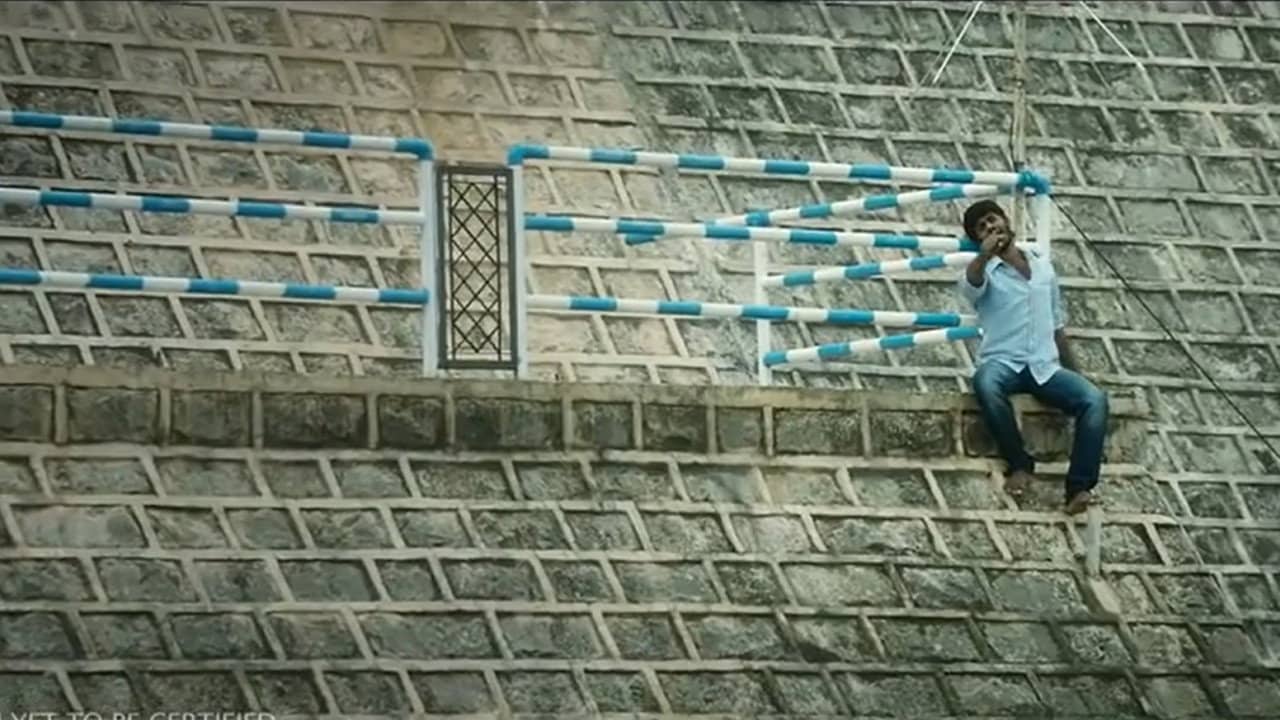 Madha Yaanai Koottam backdrop