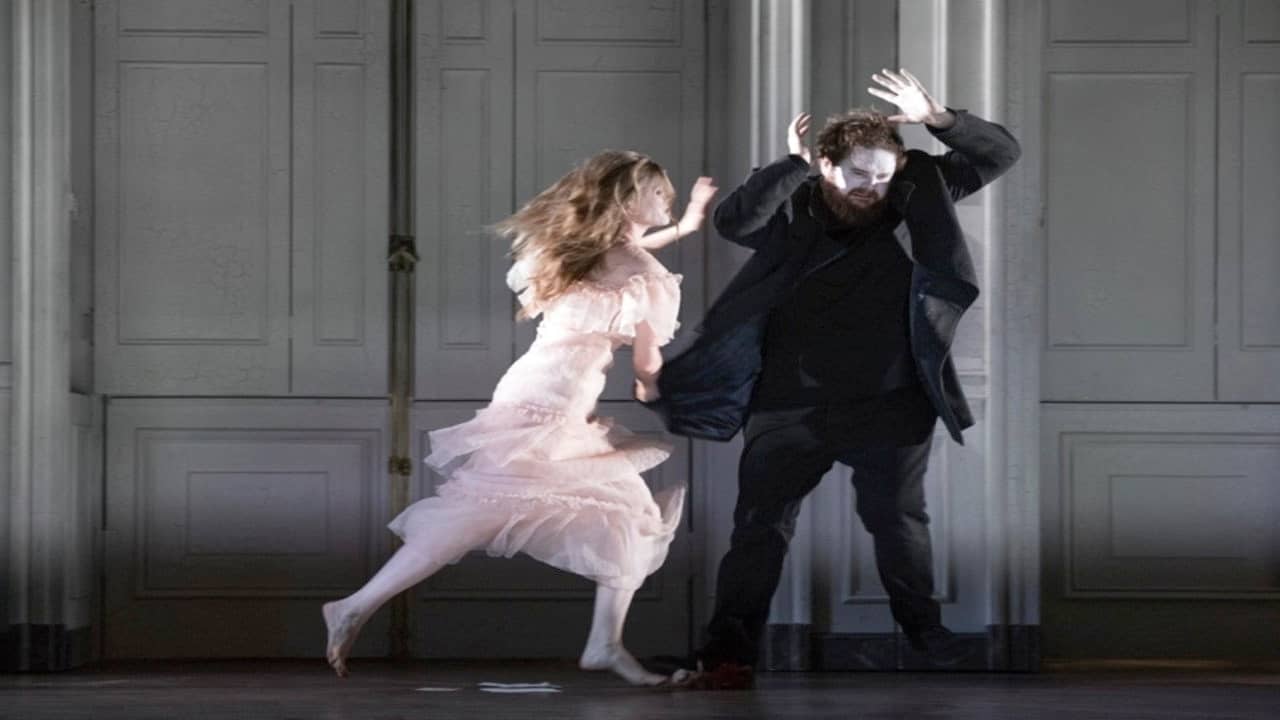 Glyndebourne: Hamlet backdrop