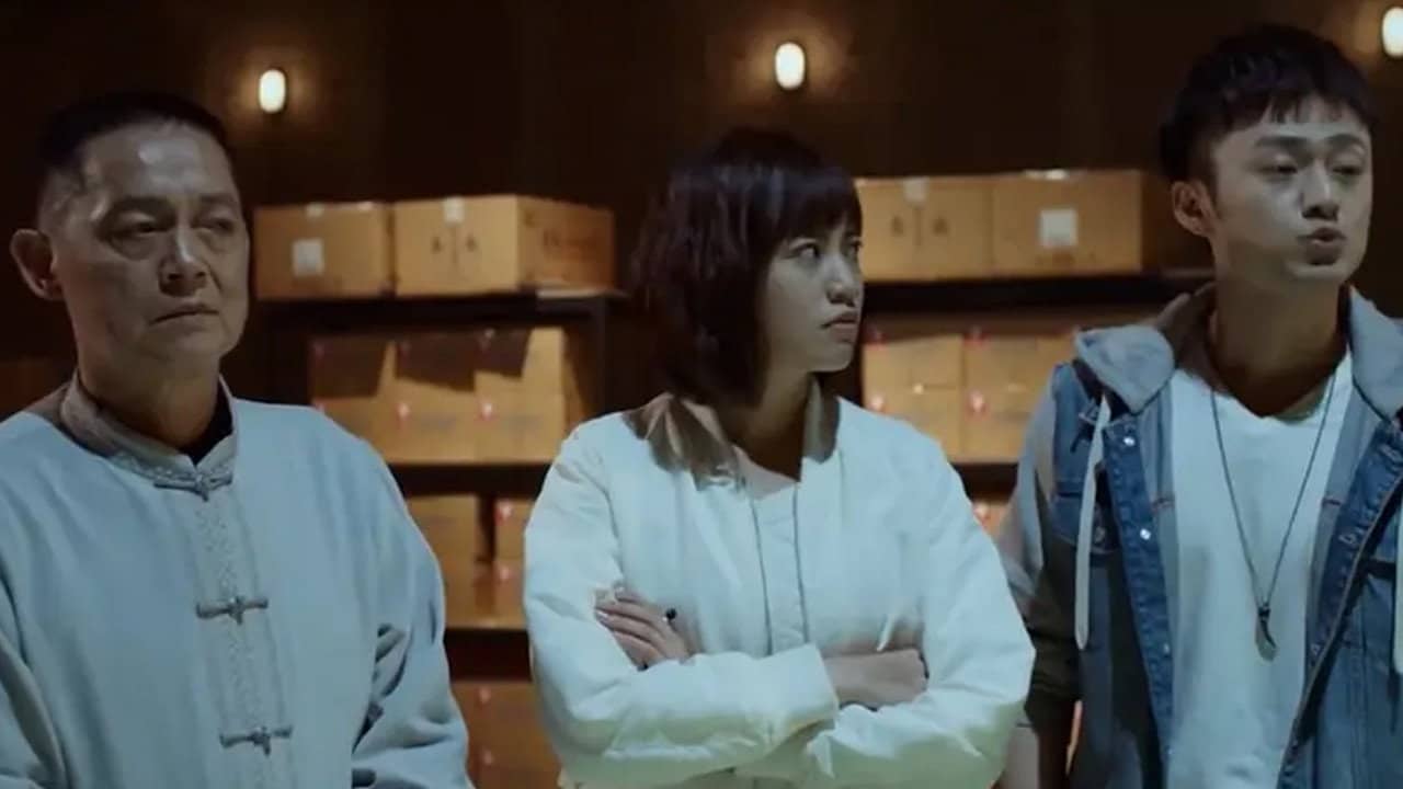 Medical Examiner Dr. Qin: Zhi Che Wei You Hun backdrop