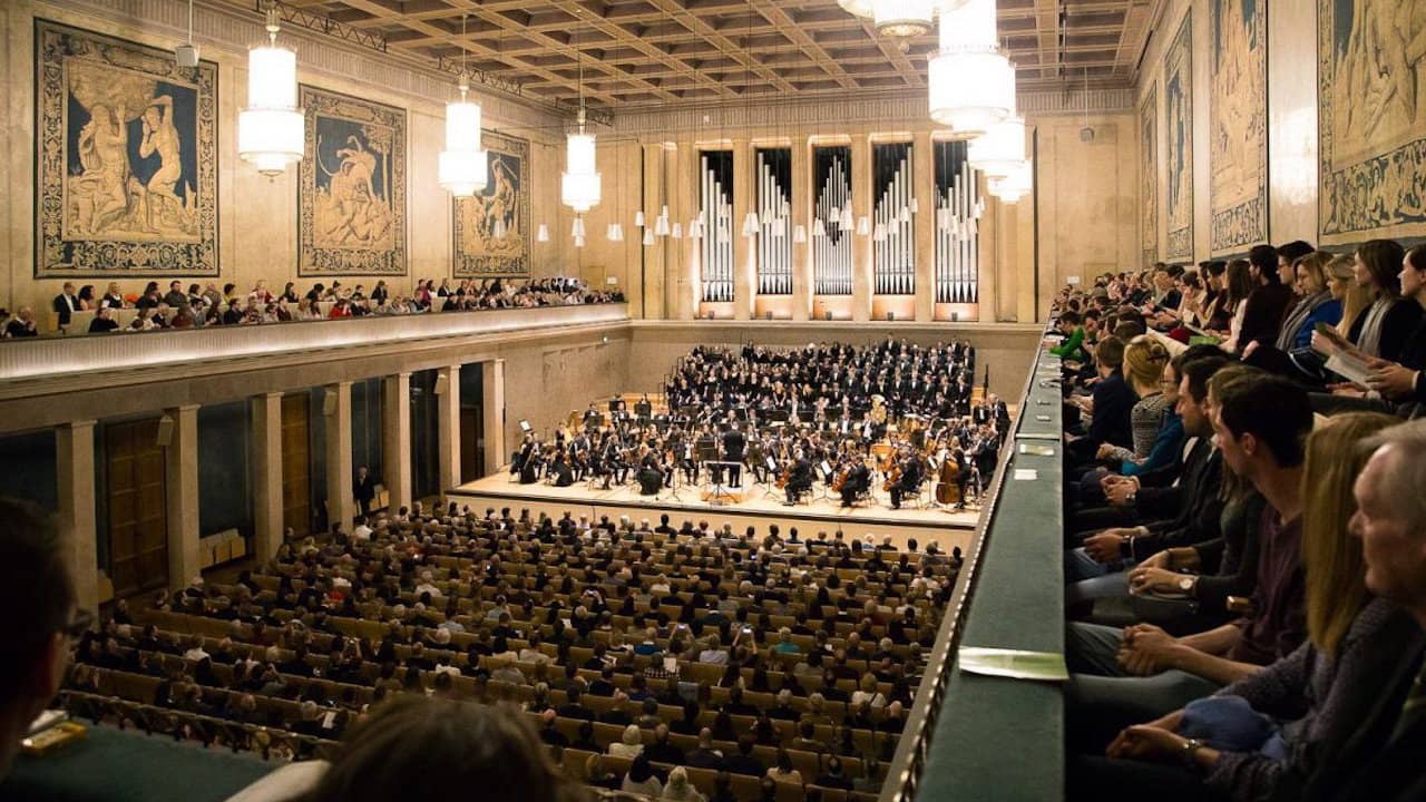 Mozart: Requiem in D minor, KV626 backdrop