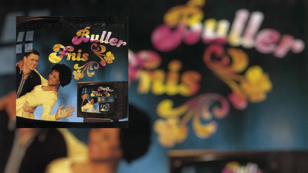 Bullerfnis backdrop