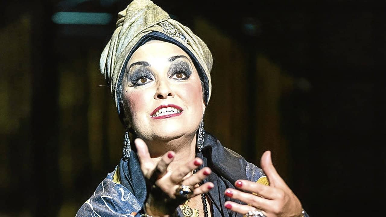 Sunset Boulevard in Concert backdrop