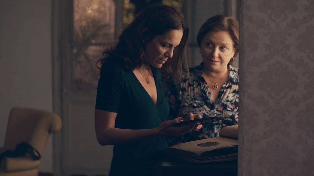 The Heiresses backdrop