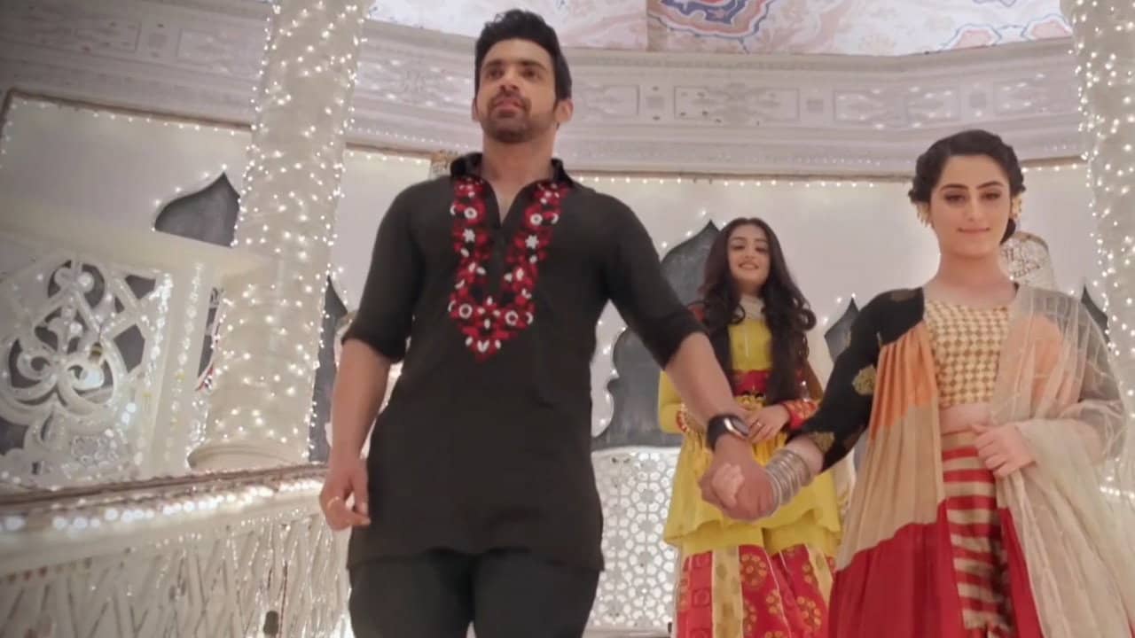 Bahu Begum backdrop