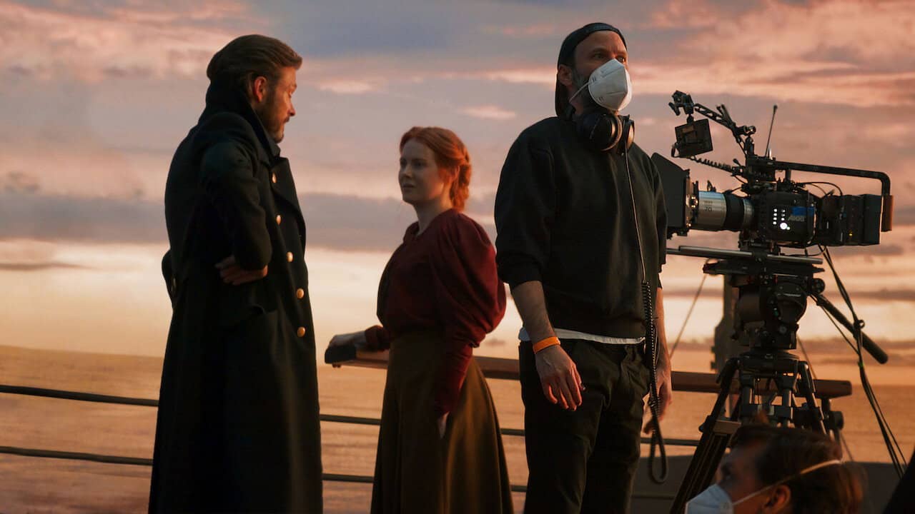 Making 1899 backdrop