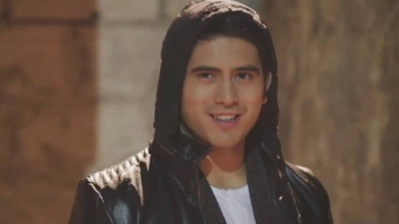 Halik sa Hangin backdrop