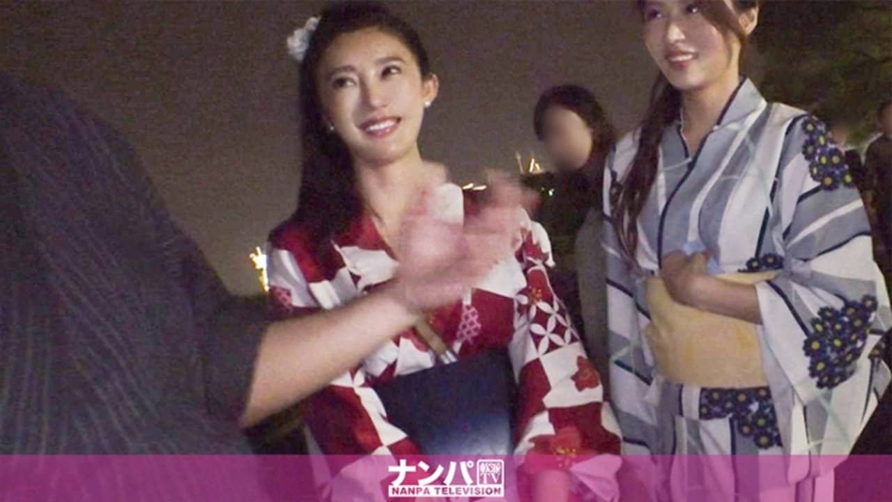 200GANA-2133 Fireworks display pick-up 07 At Minato Mirai, catch a beautiful yukata on the way back from the fireworks display at a luxury hotel and champagne and take it home. On the contrary, I want to get my own ... backdrop
