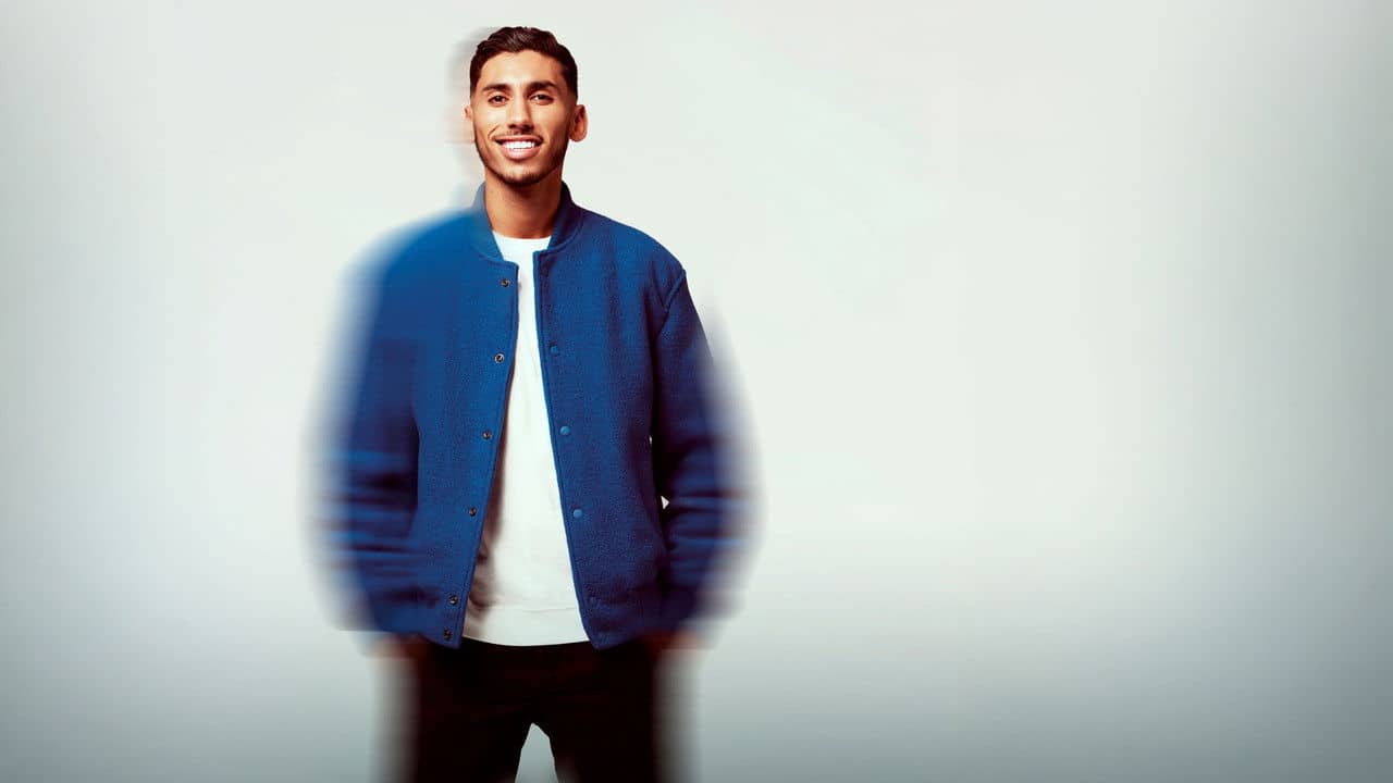 Ilyes Djadel : Vrai backdrop