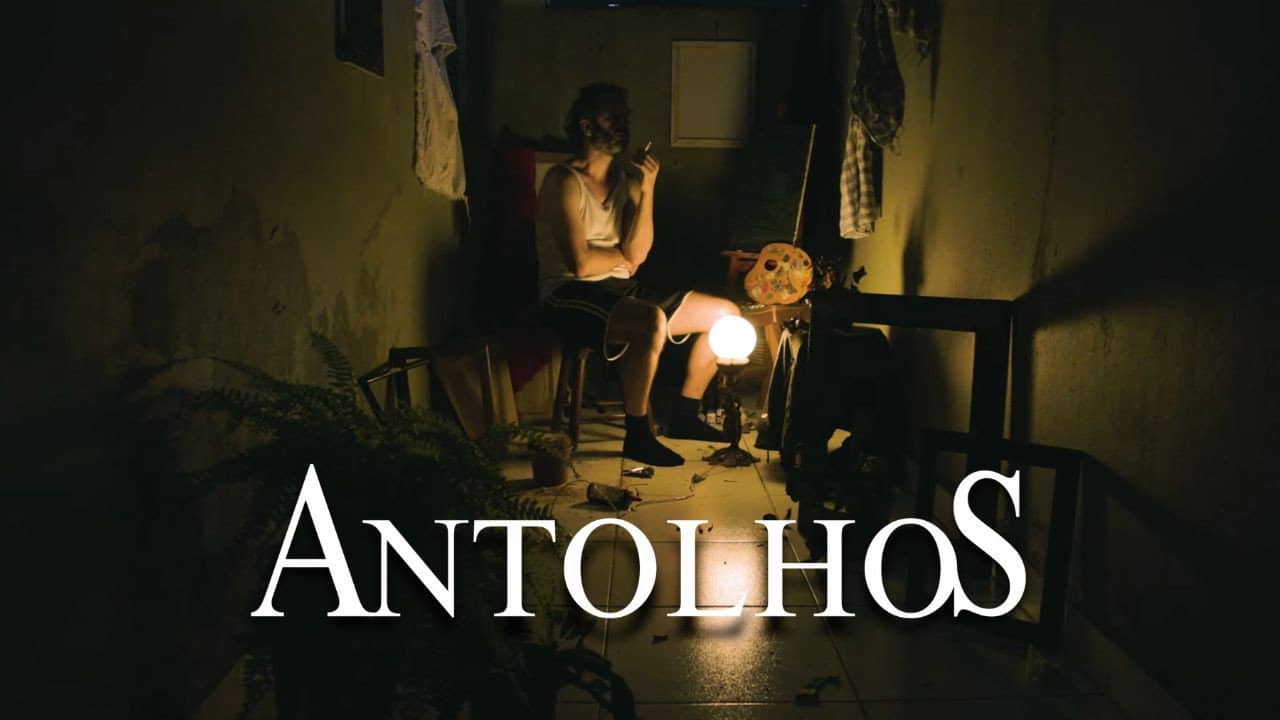 Antolhos backdrop