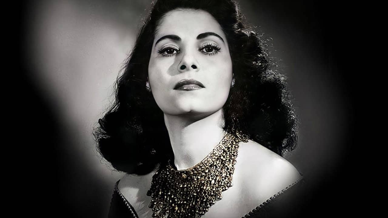 Queen Shoshana backdrop