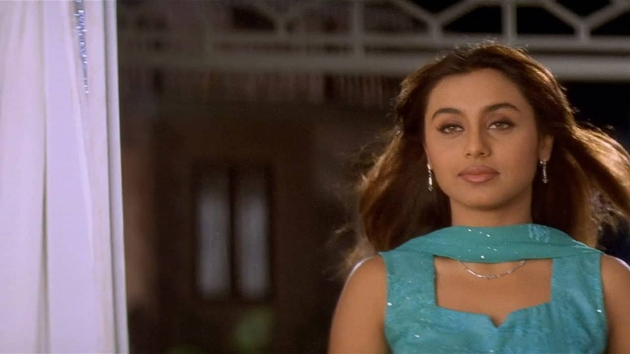Kahin Pyaar Na Ho Jaaye backdrop