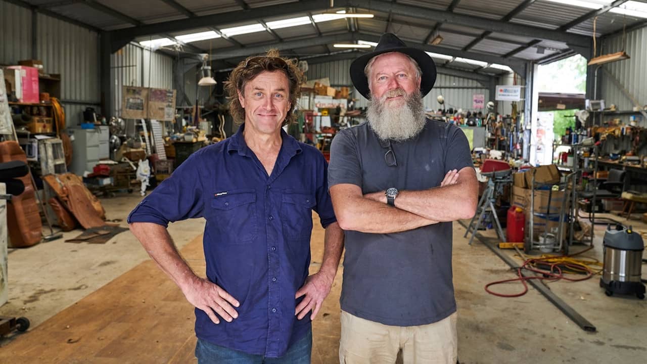 Outback Car Hunters backdrop