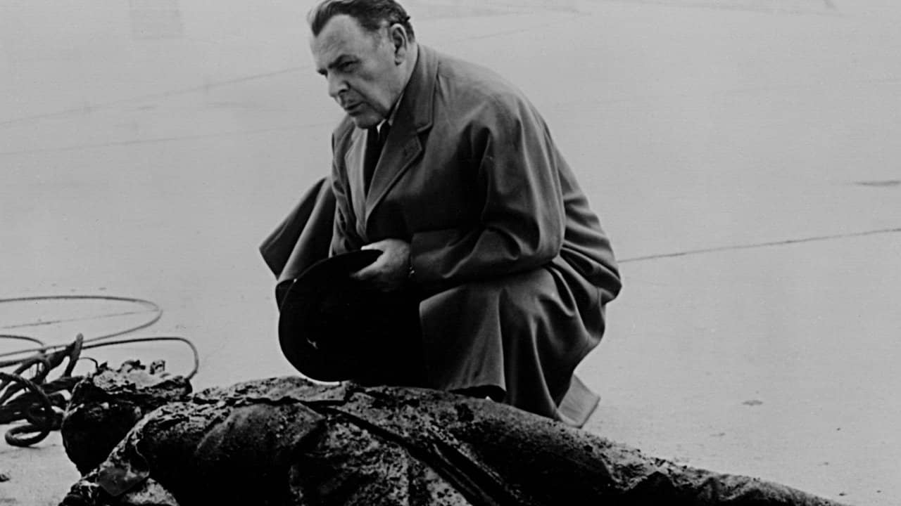 Quatermass 2 backdrop