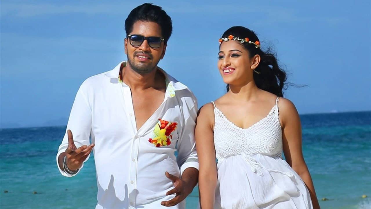 Intlo Deyyam Nakem Bhayam backdrop