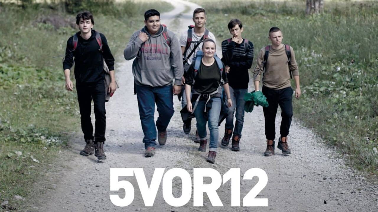 5vor12 backdrop