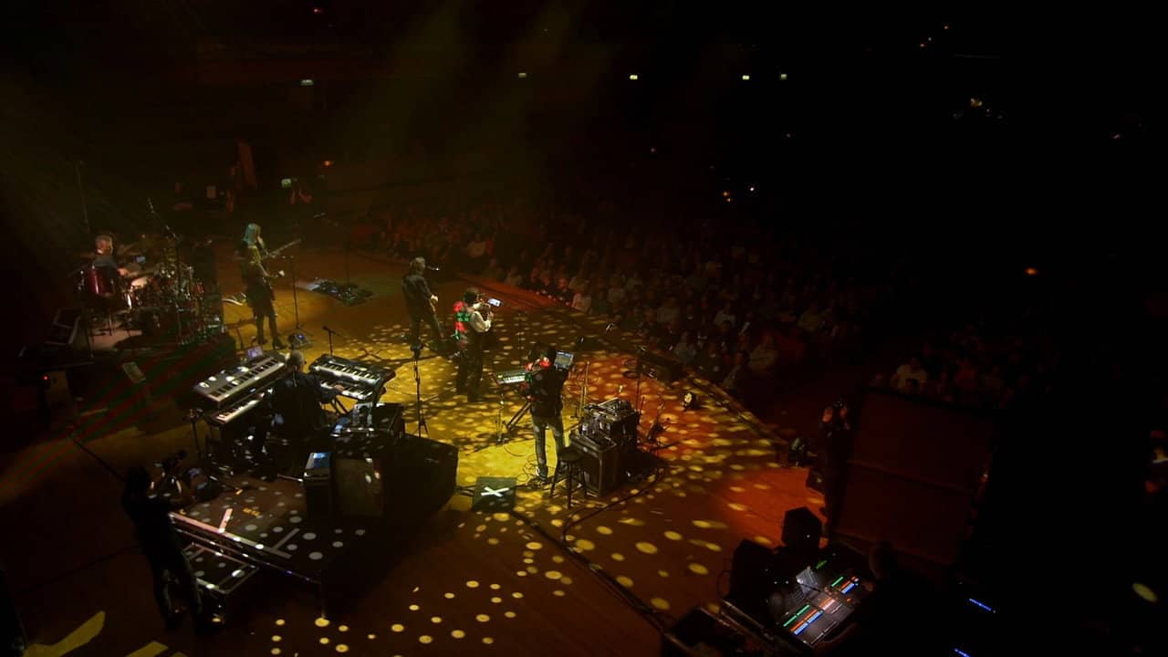 Steve Hackett - Wuthering Nights: Live In Birmingham backdrop
