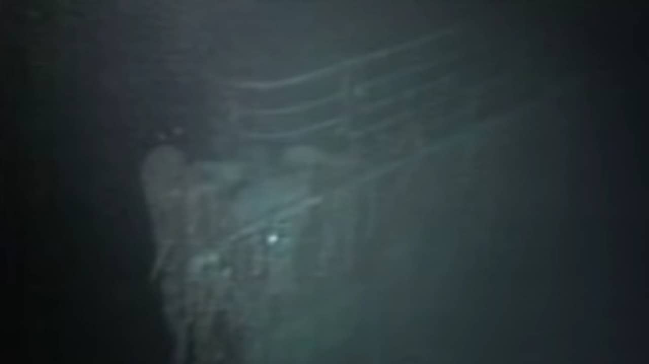 Titanic: The Nightmare and the Dream backdrop