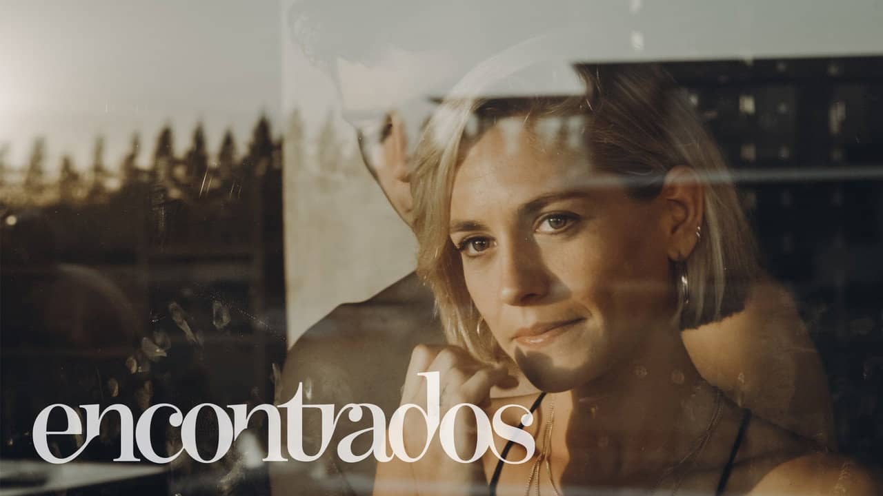 Encontrados backdrop