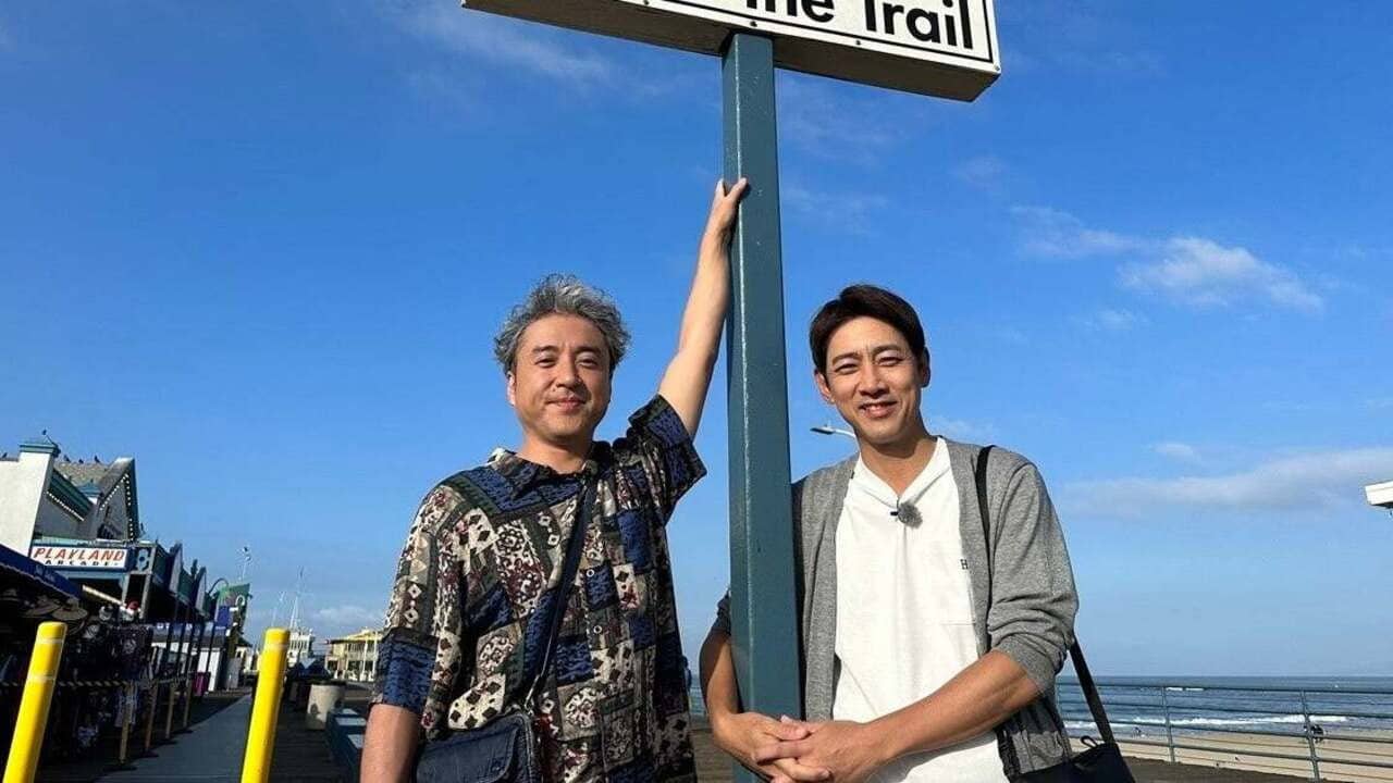 Koizumi Kōtarō and Muro Tsuyoshi Jiyū Kimamani Futaritabi backdrop