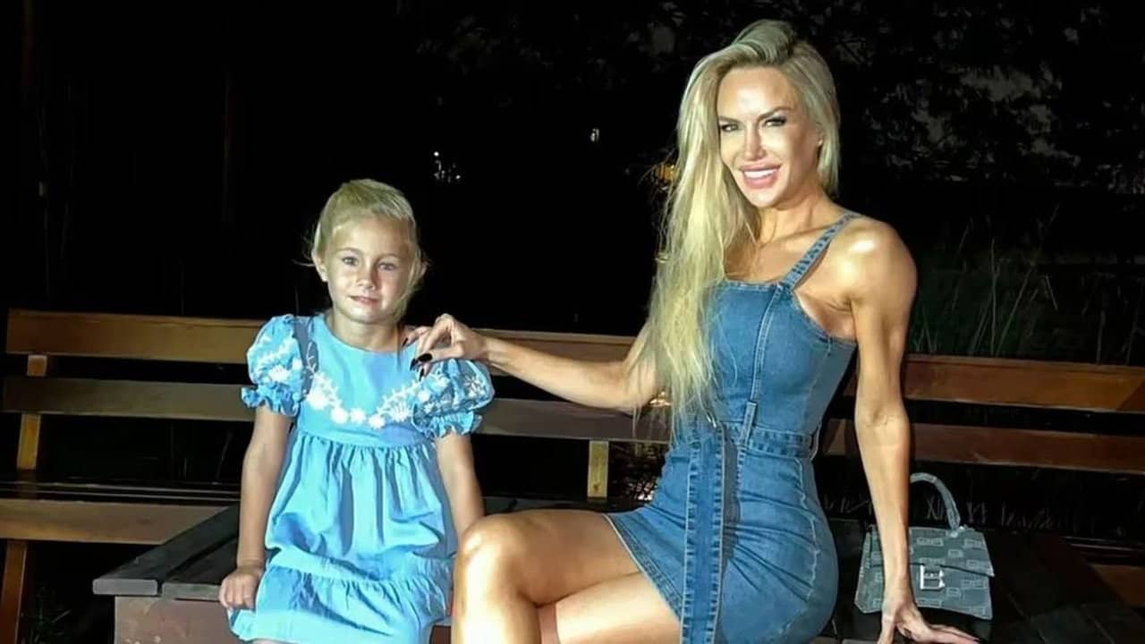 Luciana Mamá backdrop