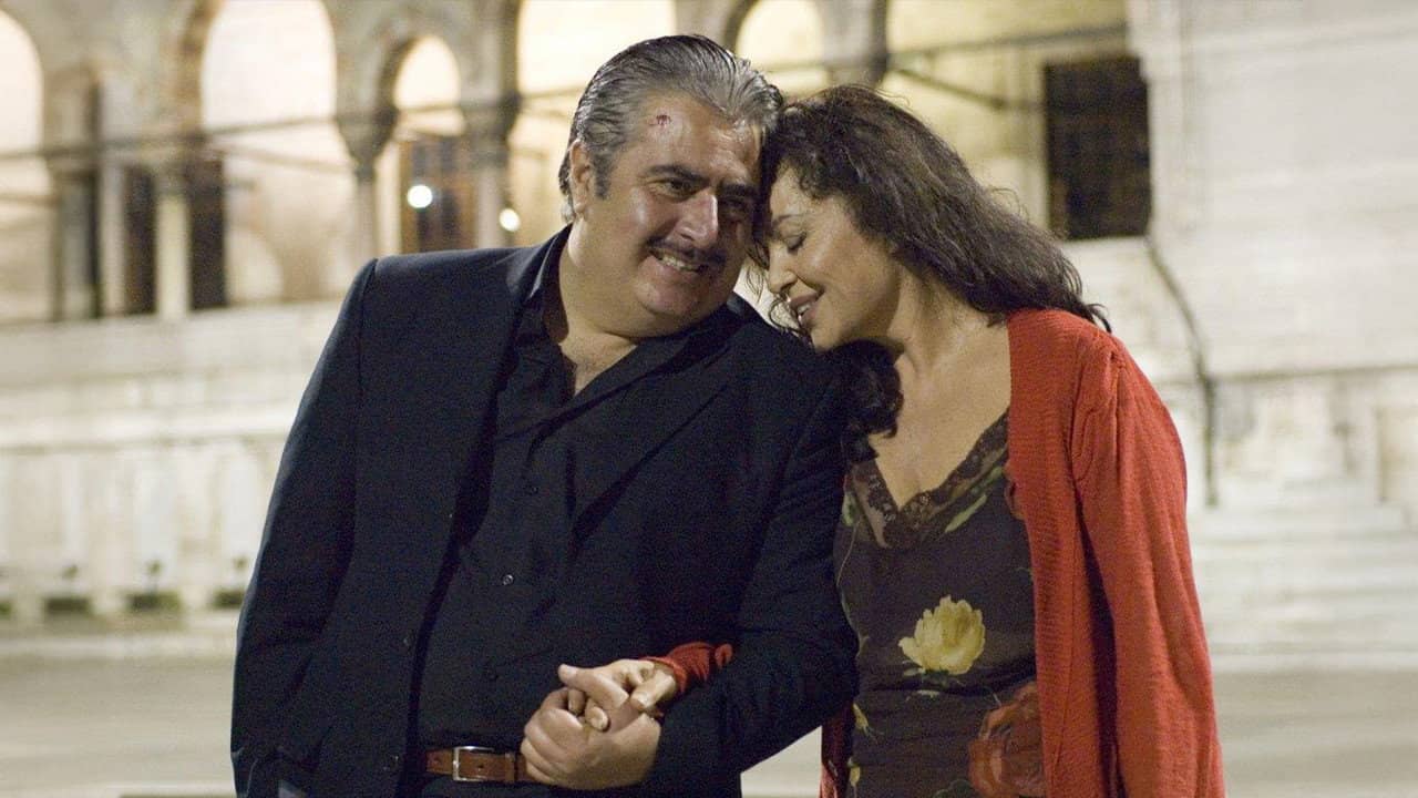 Hayatımın Kadınısın backdrop