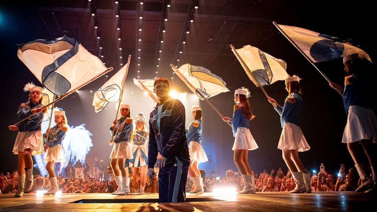 Victor Leksell at Scandinavium backdrop