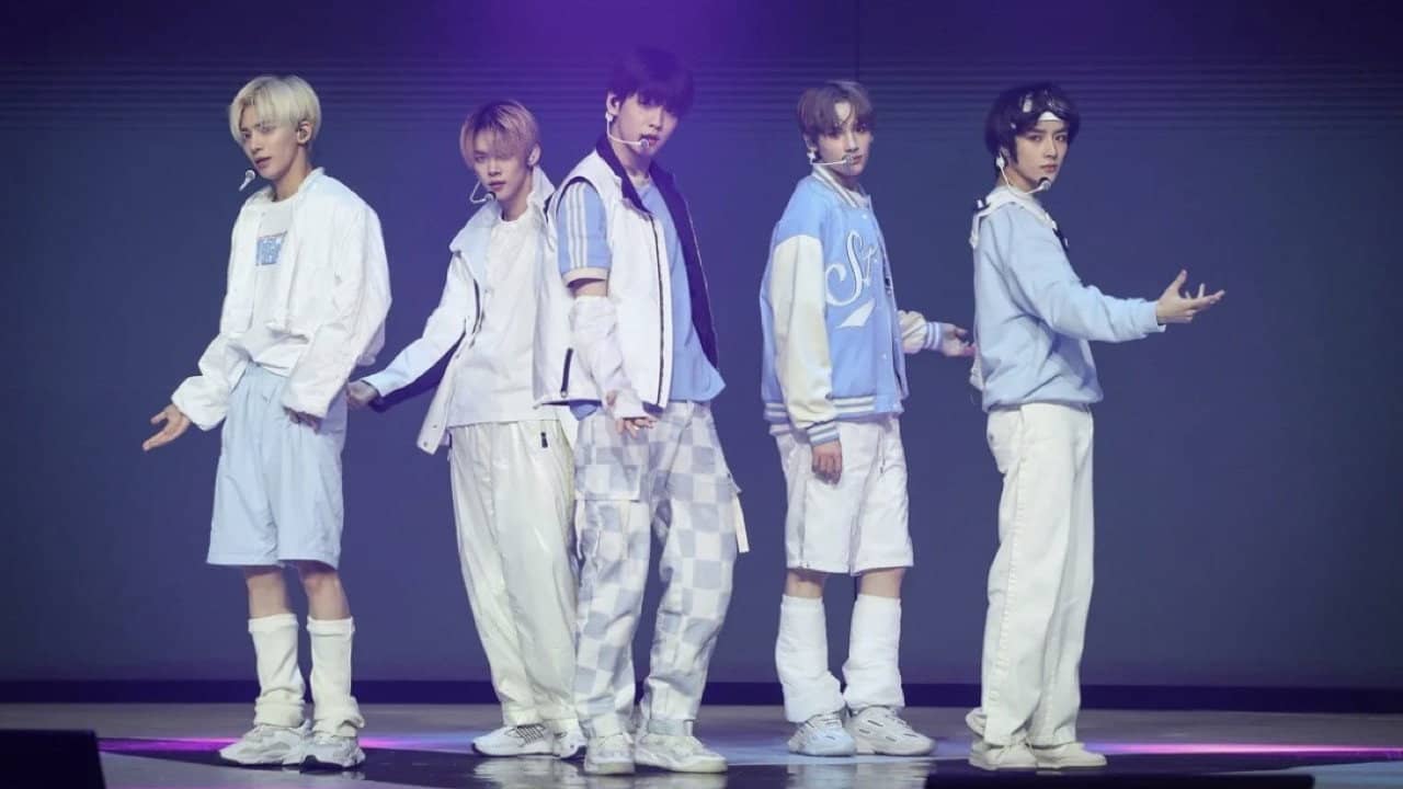 2021 TXT FANLIVE SHINE X TOGETHER backdrop