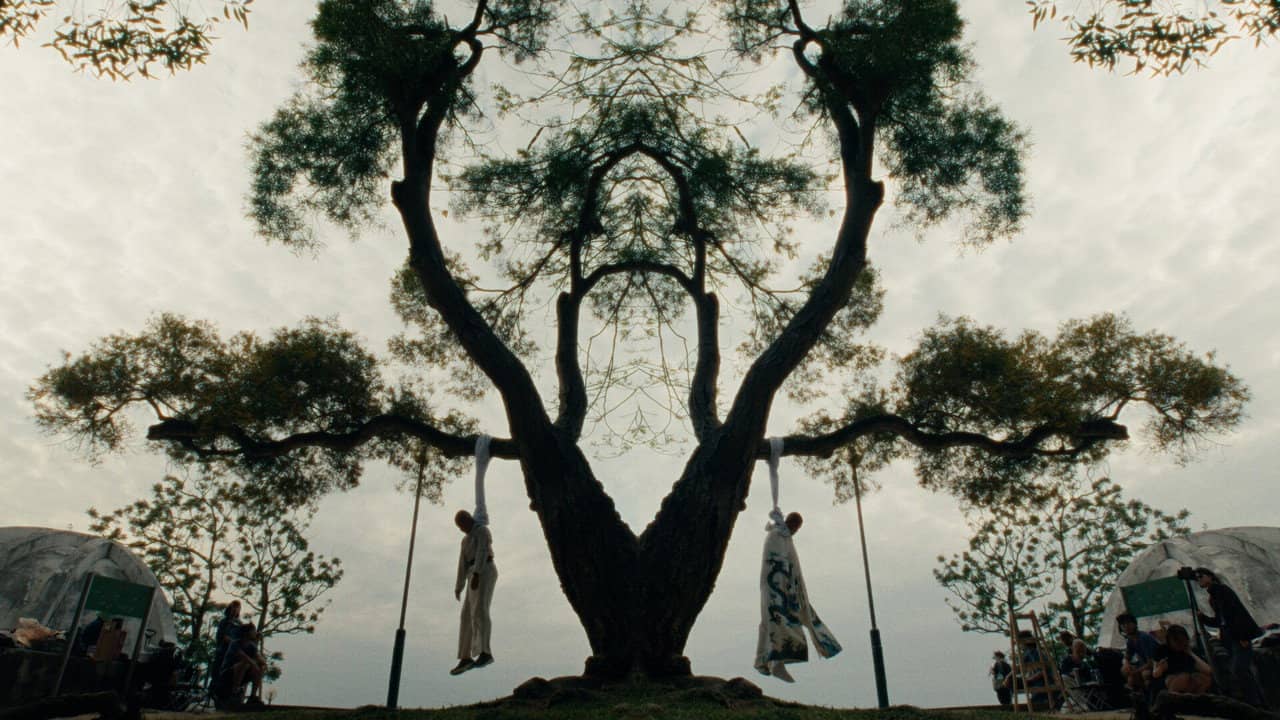 A Missing Scene from Floral Princess: An untold suicide of the last Ming emperor backdrop
