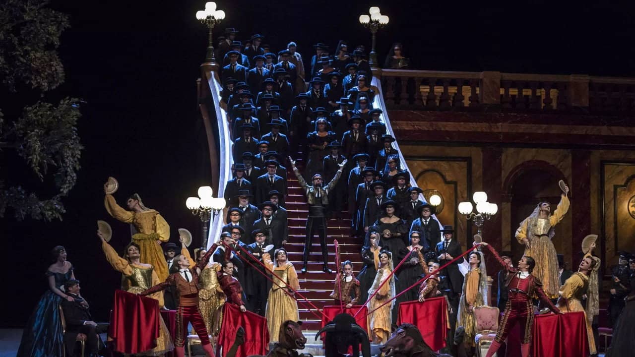 Opéra National de Paris: Verdi's La Traviata backdrop