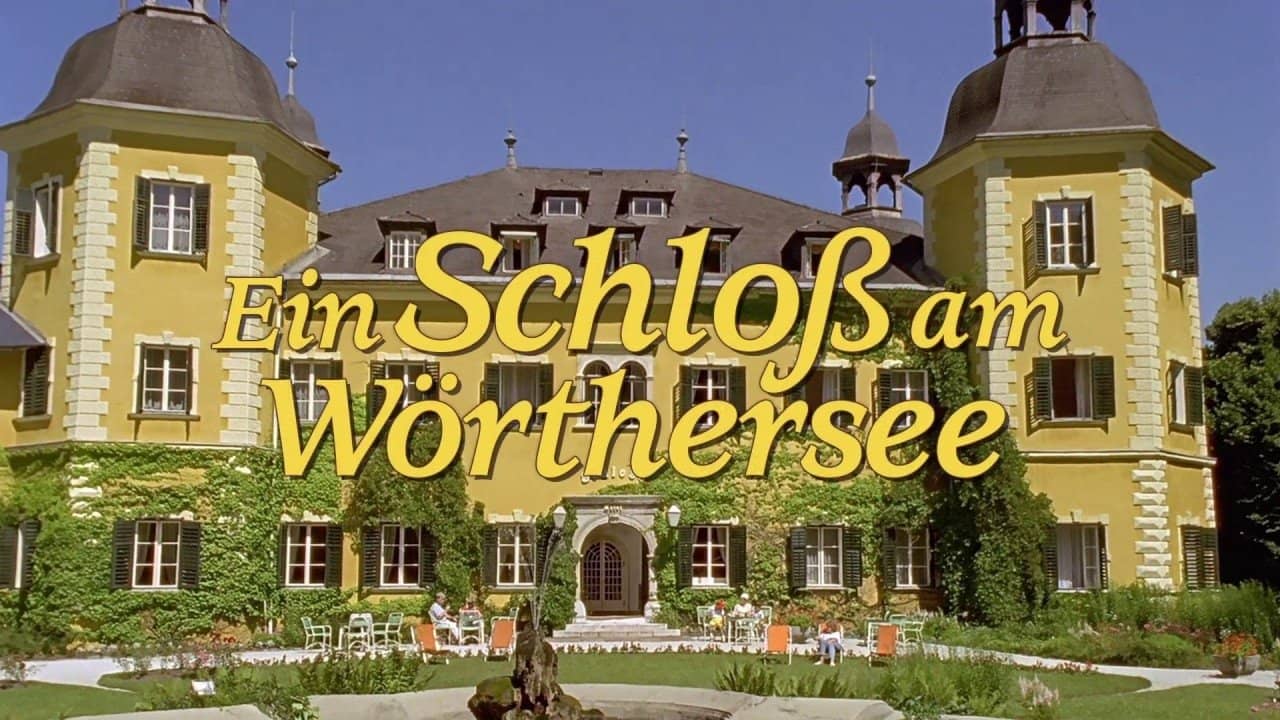Ein Schloß am Wörthersee backdrop