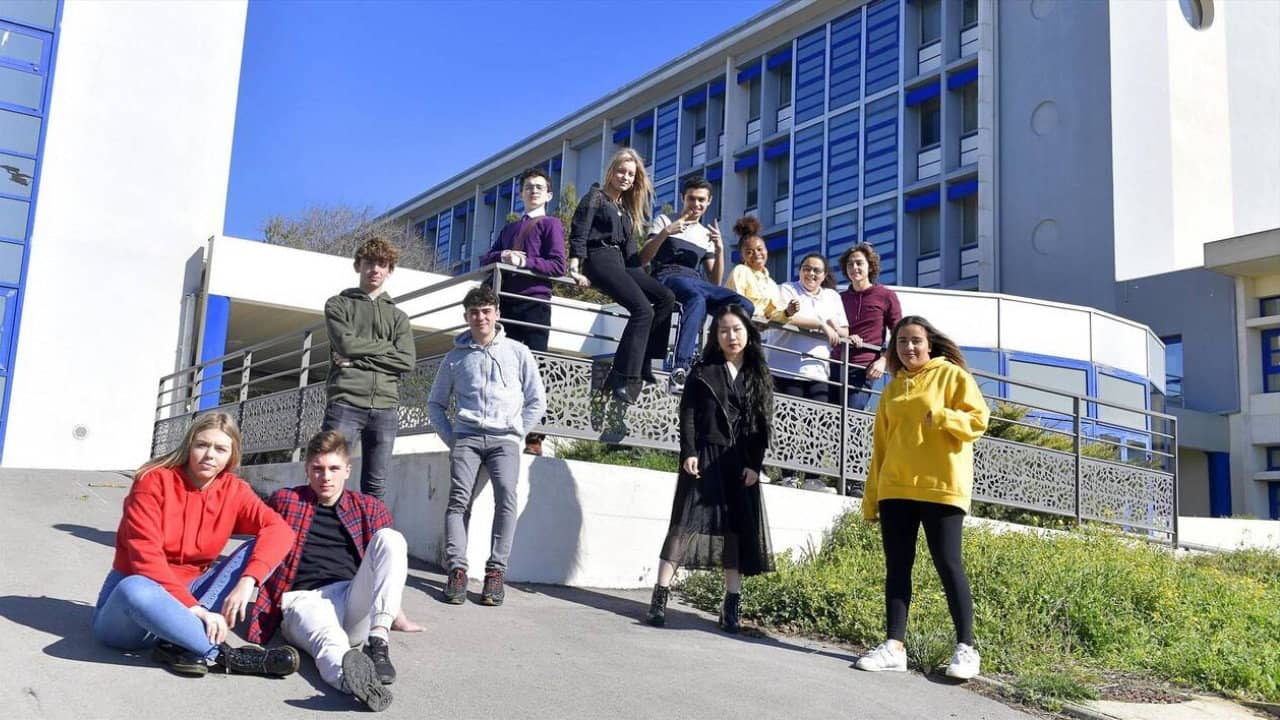 ASKIP, le collège se la raconte backdrop