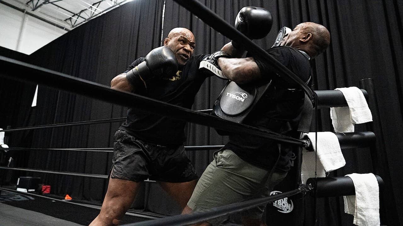 Countdown: Paul vs. Tyson backdrop