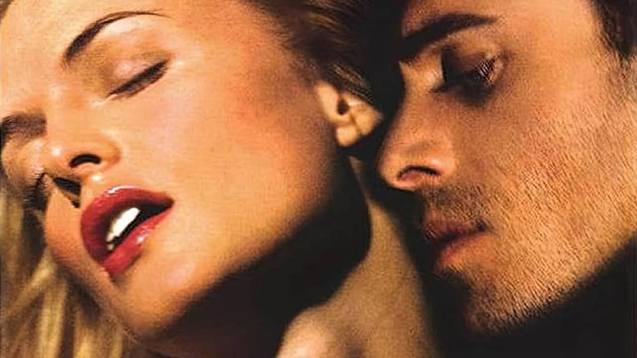 Killing Me Softly backdrop