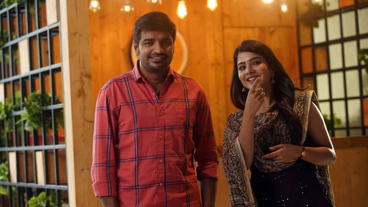 Naai Sekar backdrop