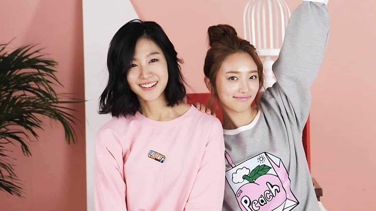 Deux Yeoza backdrop