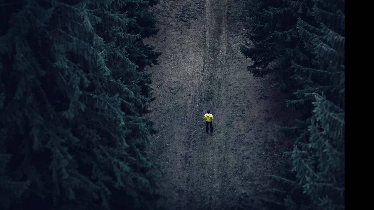 Where Murder Lies backdrop