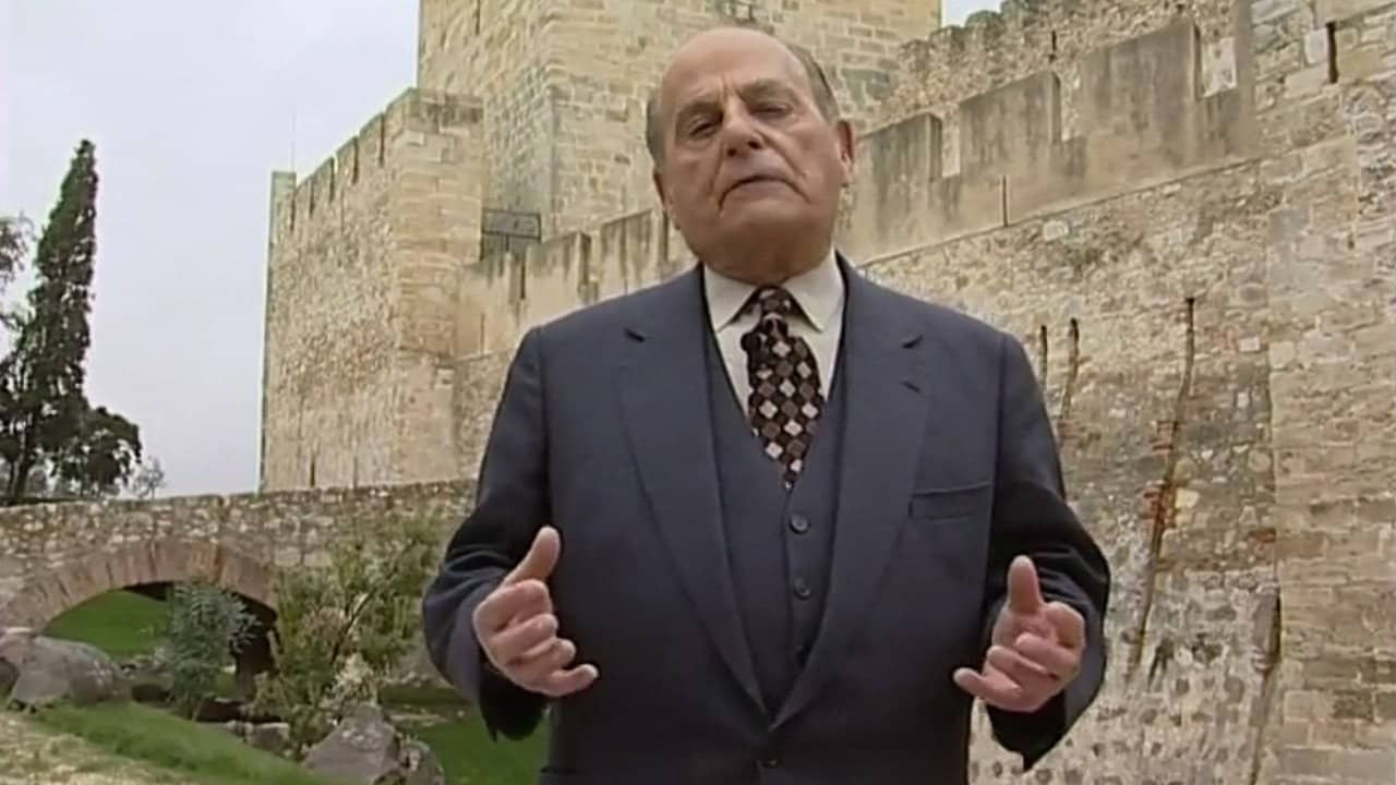 Essential History of Portugal backdrop