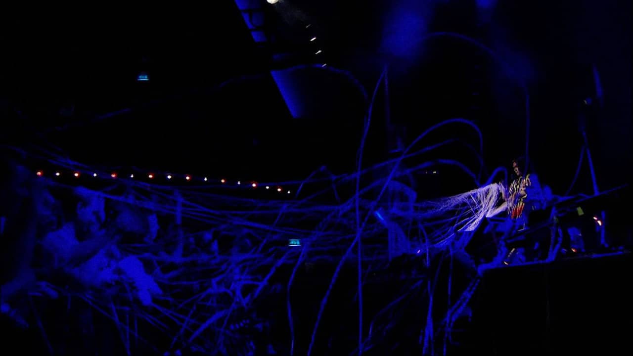 Björk: Voltaïc backdrop