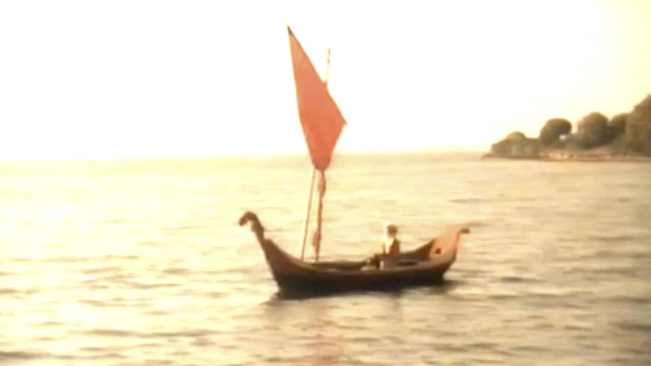 La fable des continents backdrop