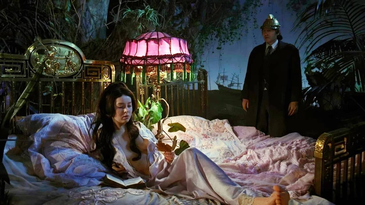 The Hourglass Sanatorium backdrop