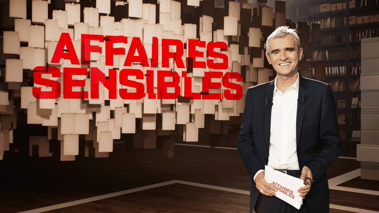 Affaires sensibles backdrop