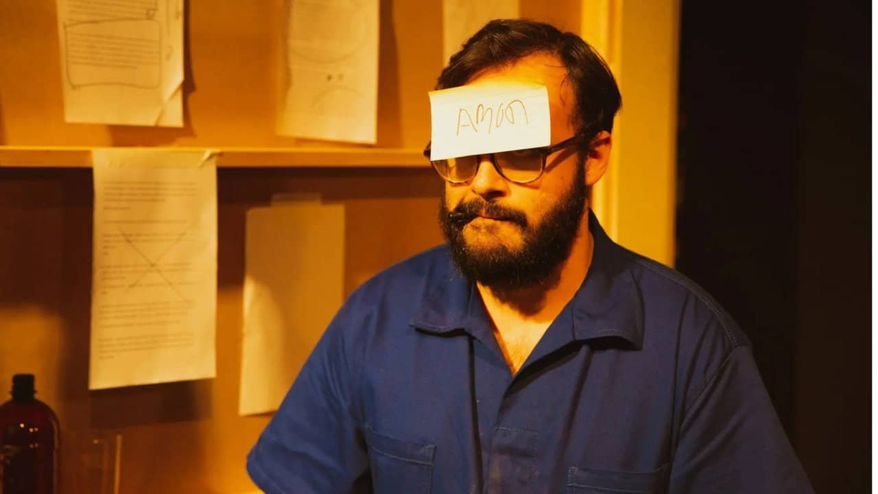 É sempre mais difícil ancorar um navio no espaço backdrop