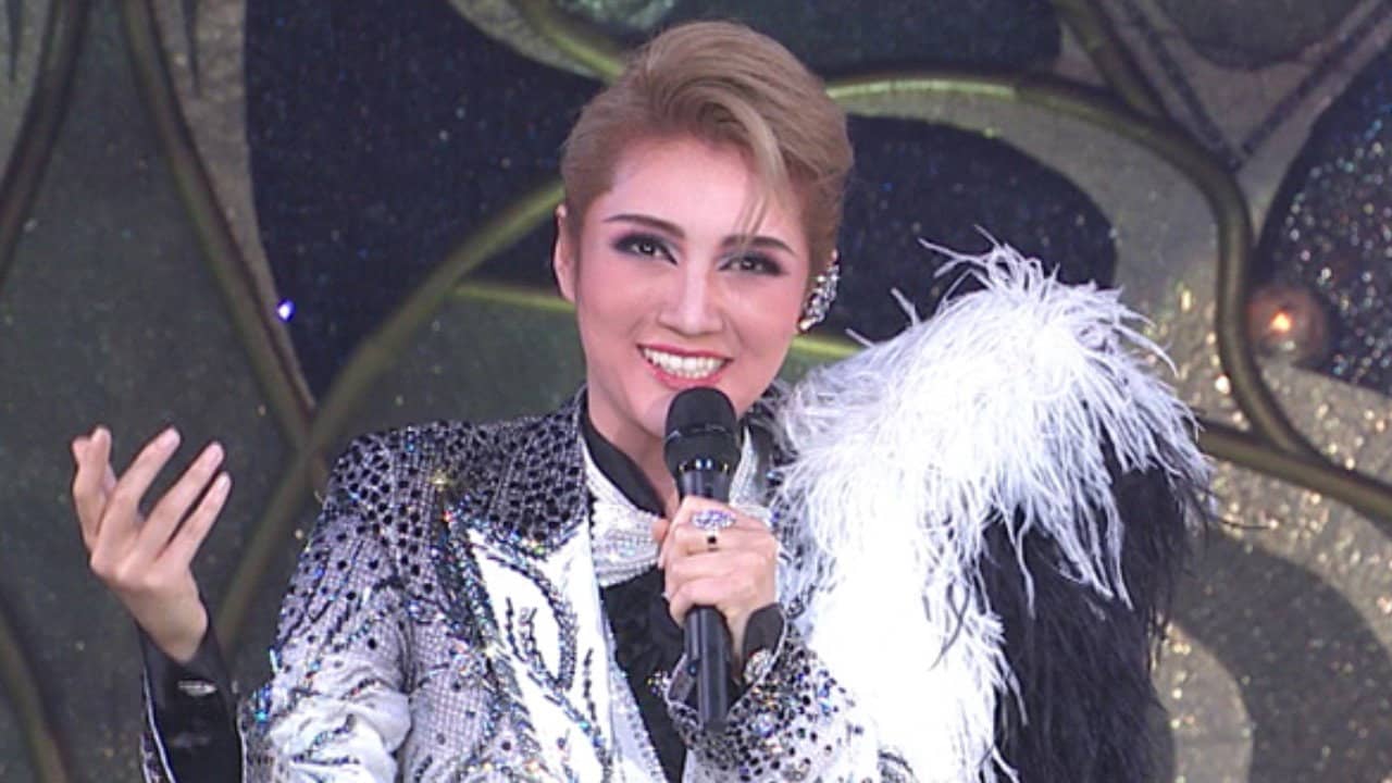 Takarazuka Paris Festival 2018 backdrop